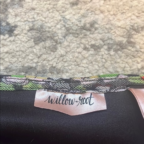 Willow Root 70s Inspired Floral Retro Crop Top with Long Sleeves - Picture 2 of 14